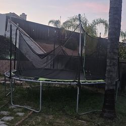 Trampoline 