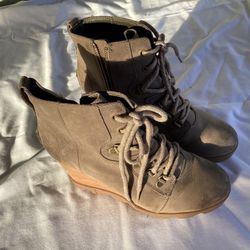 Sorel Ankle Boots 8 Wedge 