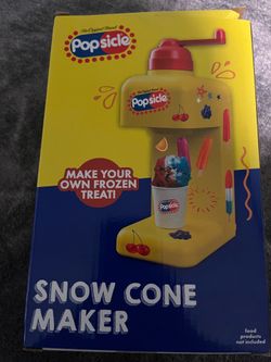 Snow cone maker
