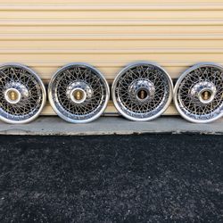 Cutlass Supreme Oldsmobile Hubcaps