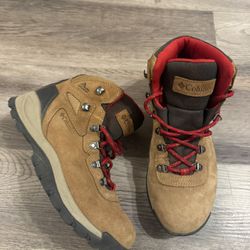Columbia Hiking Boots 