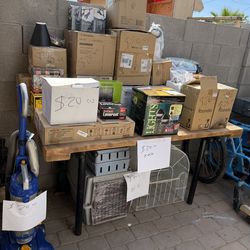 Yard sale every day available 1pm—->>