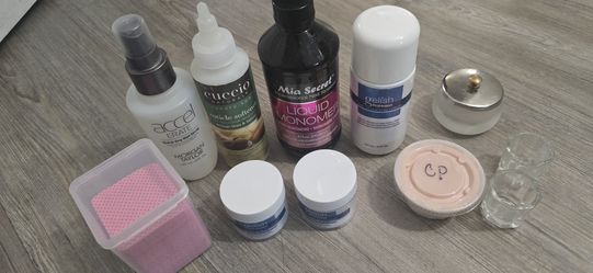 Nail accessories