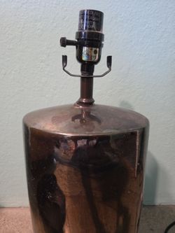 Lamp shade base