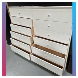 12 drawers dresser/ Twelve drawers dresser