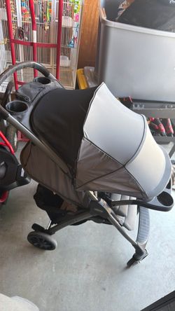 Chicco Mini Bravo Plus Lightweight Stroller – Foldable – Great Conditi
