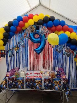 Balloons Arch