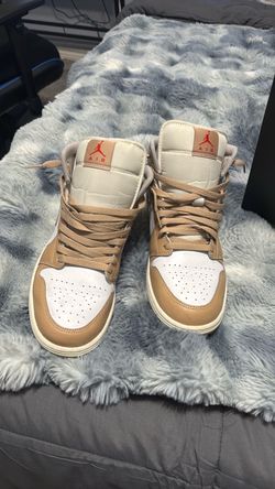 Air Jordan 1 Mid Top Sneakers