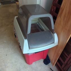 PetSafe ScoopFree Litter Box (+ 3 free Boxes Of  Litter Crystals)