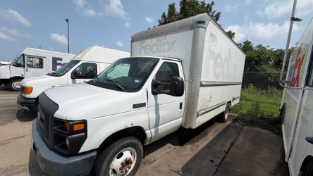 2015 Ford E-350