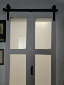Barn Door Bi-Fold 36inx84in White, Frosted Glass