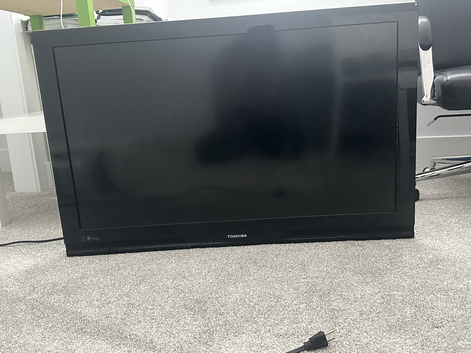 Toshiba 40in TV