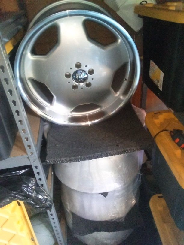 20 X 11 NEW Rims