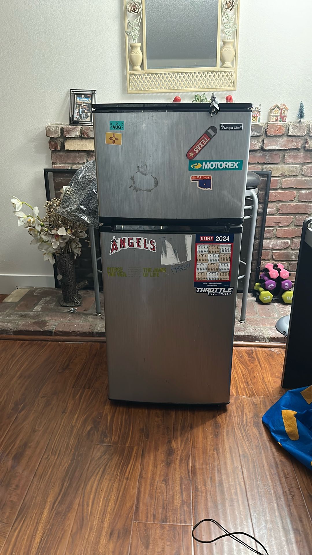 Apartment Mini Fridge