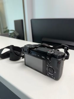 Sony Alpha a6000 Mirrorless Digitial Camera 24.3MP