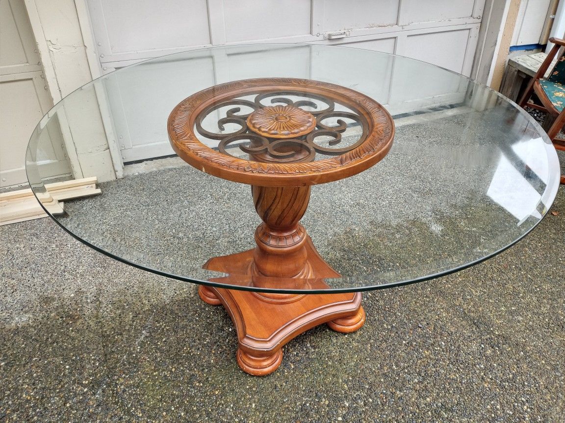 Beautifull Ornate Round Beveled Glass Top Table