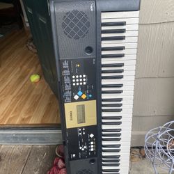 Yamaha Keyboard 