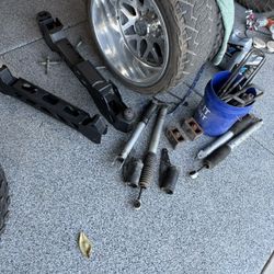 2011-19 GM 2500/3500 6 inch pro comp lift