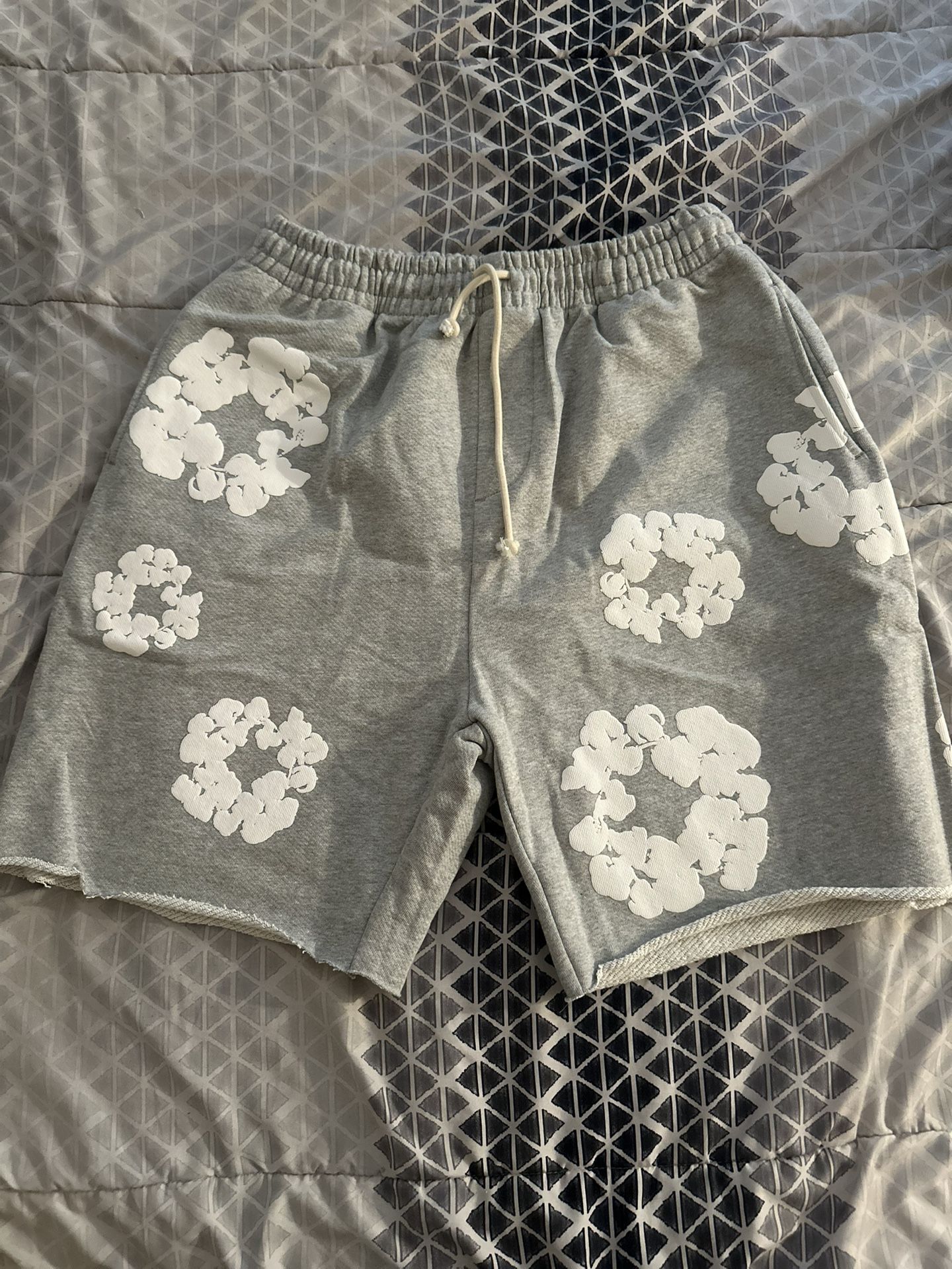 Denim Tear Shorts - M Gray