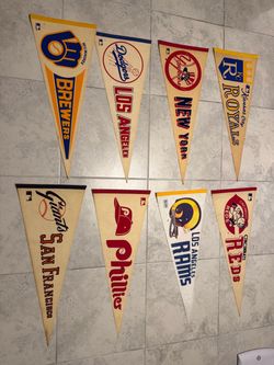 Vintage Sports Felt Pennant Bundle – 8 MLB/NFL Teams