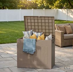 New In A Box, 35 Gallon Square Heavy-Duty Resin Deck Storage Bin, Lockable, Side Handles, Weather-Proof, Storage Box Organizer, Brown