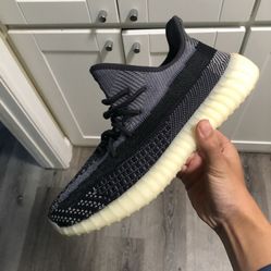 Adidas Yeezy Carbon Size 10.5