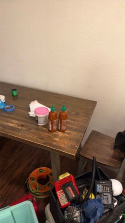 Free Table (92113)