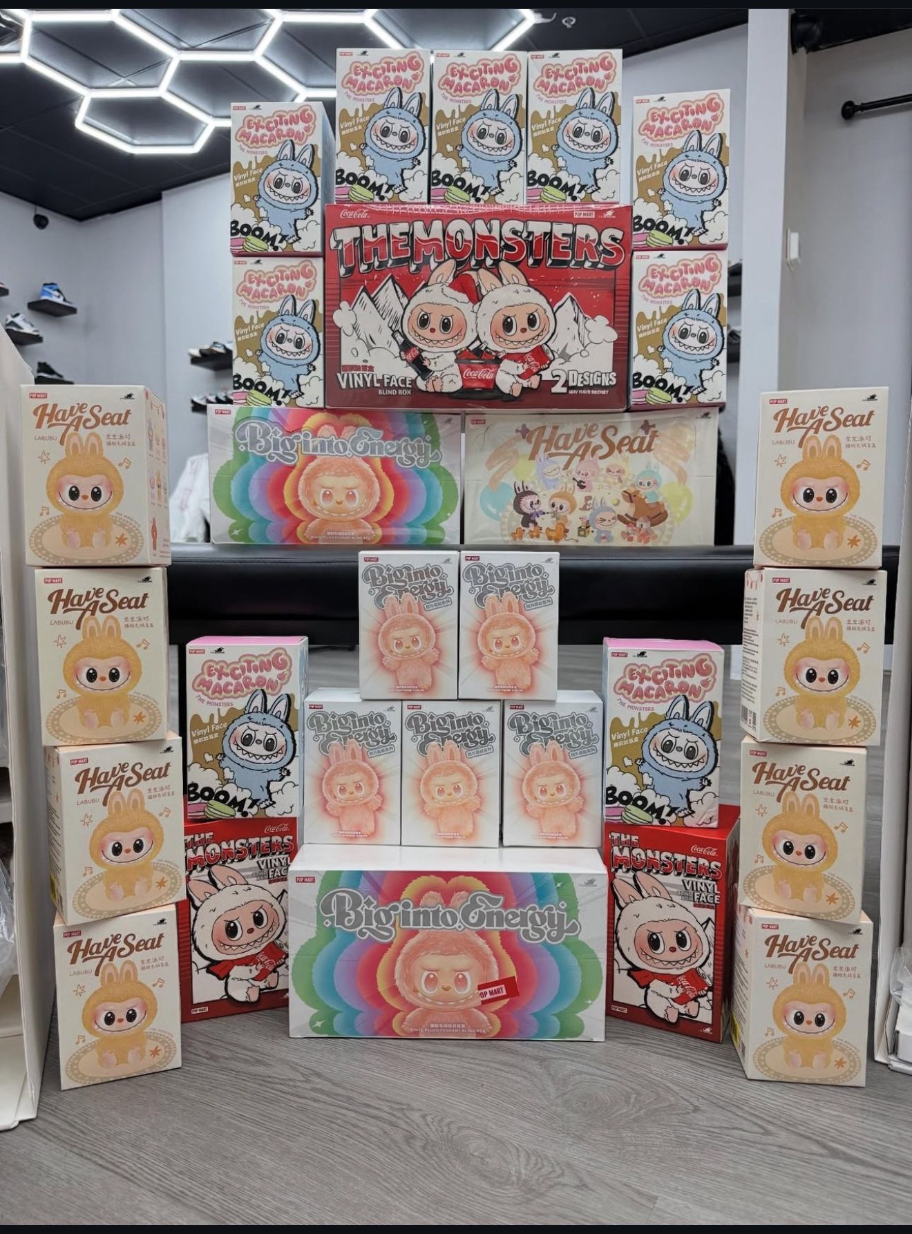 Pop Mart Labubu