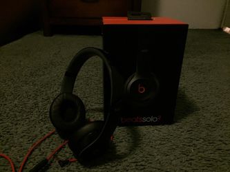 Beats Solo 2 mint condition