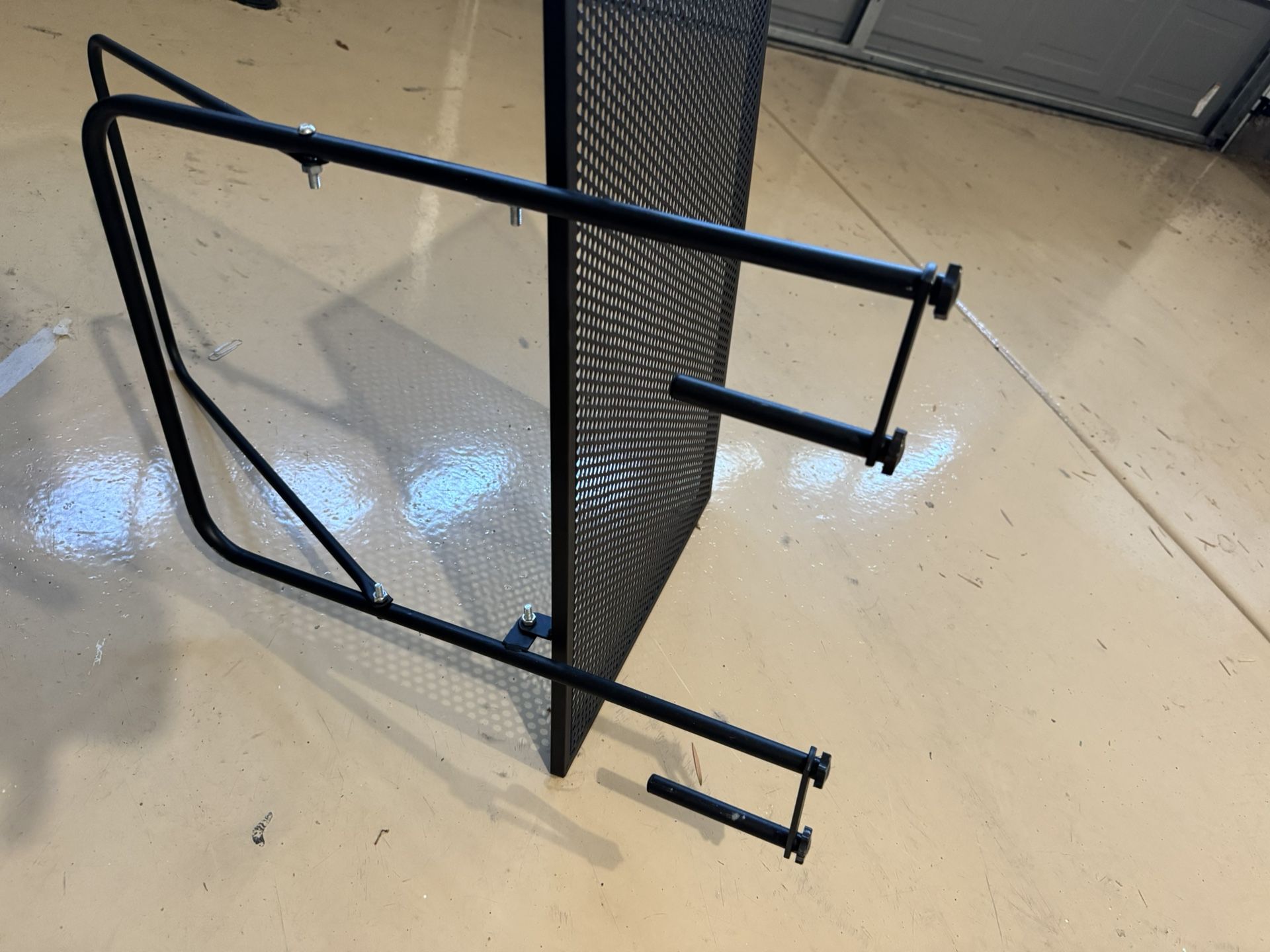 Hanging table