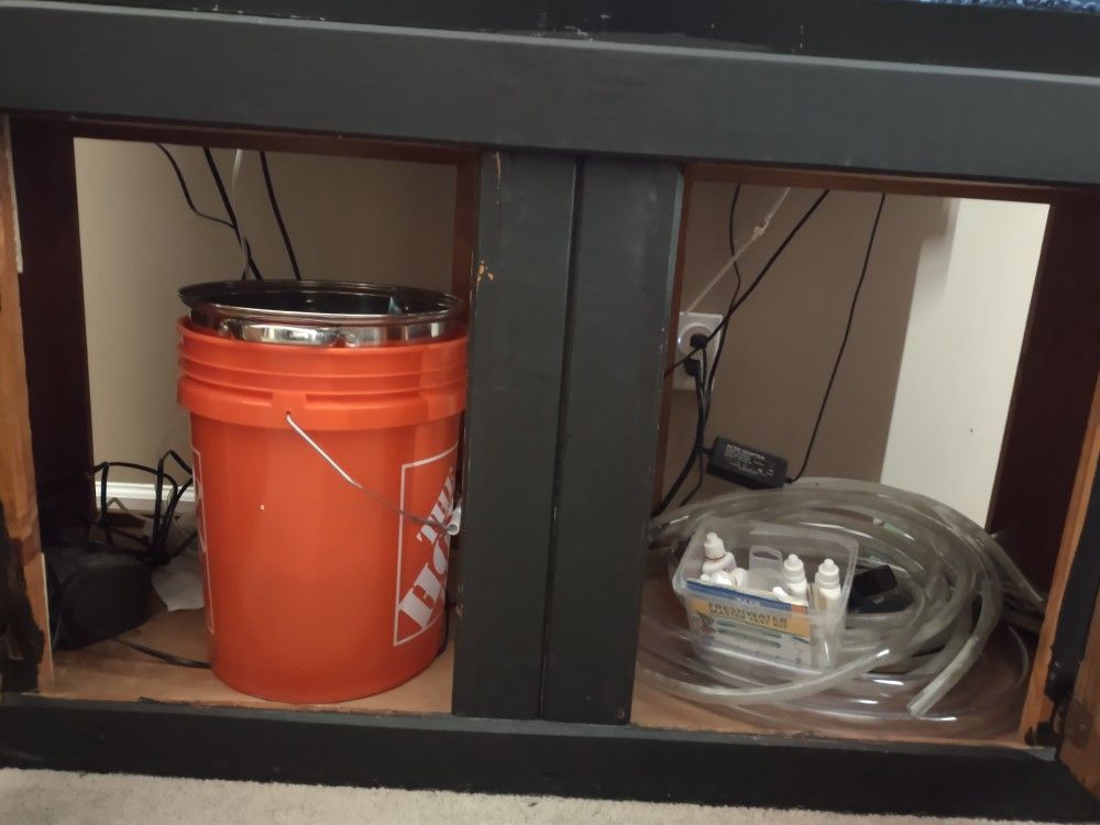 120 Gallon Aquarium/Fish Tank