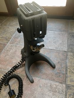 PRICE DROP!!!!! Vintage Microscope. Works. Retro. Amazing. Must see.