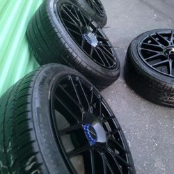 Wheel 18 5 Lugs Universal Like New