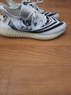 Raiders Sneakers