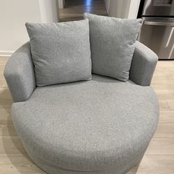 Pottery Barn Balboa Grand Swivel Chair