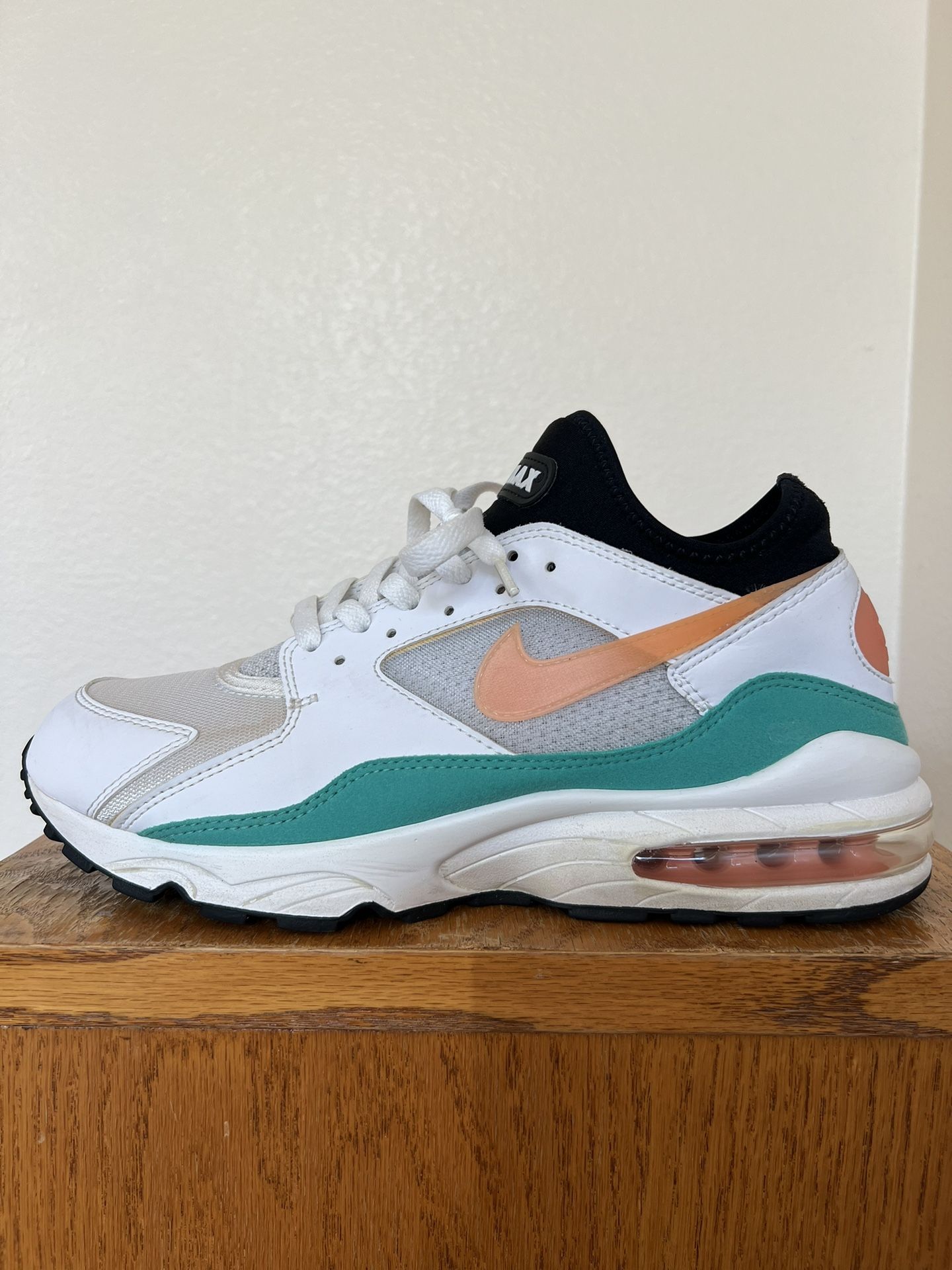 Nike Air Max 93 (2018) Watermelon Size 10 White/Crimson Bliss-Kinetic Green 306551-105