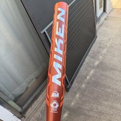 27 oz Mike Dill Ultra Gamer Balanced SSUSA Senior Slowpitch Softball Bat