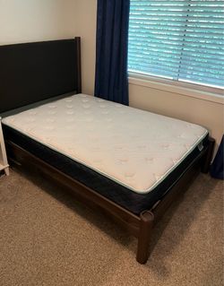 1-Year-Old Living Spaces "Revive Aruba" Full Size Mattress (Excellent Condition)