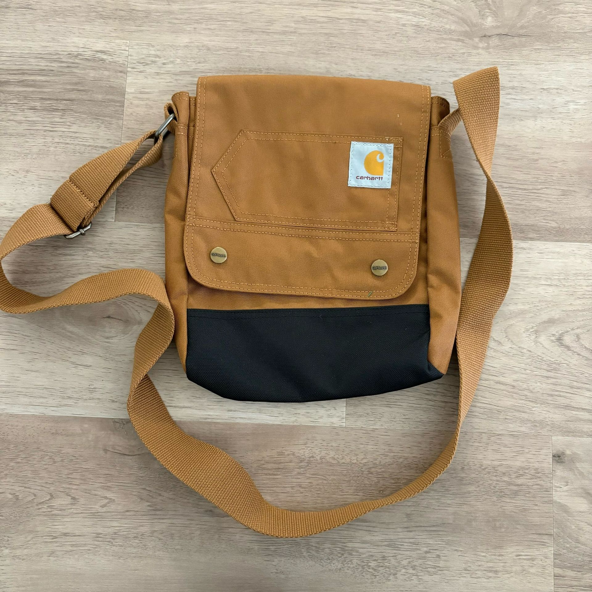 Medium Sized CARHART Messenger Bag 