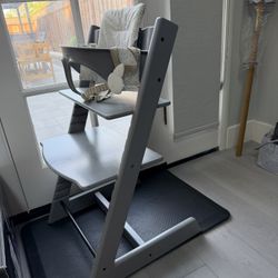 Tripp Trapp High Chair – [Gray] – Excellent Condition