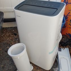 Cold Air Conditioner Toshiba 10,000 BTU Was Only Used Once Practically Brand New In Amazing Shape Lowest Price You Will Find Online Only 109.99