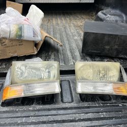 04 Ford Truck Headlights Buckets