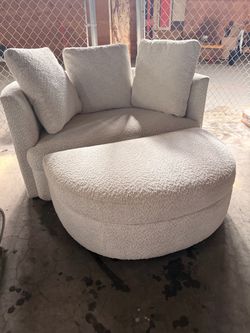 🤍 Holley Oversized Accent Chair + Storage Ottoman – Cream | $380
