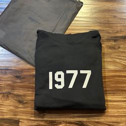 Black 1977 Essentials Hoodie