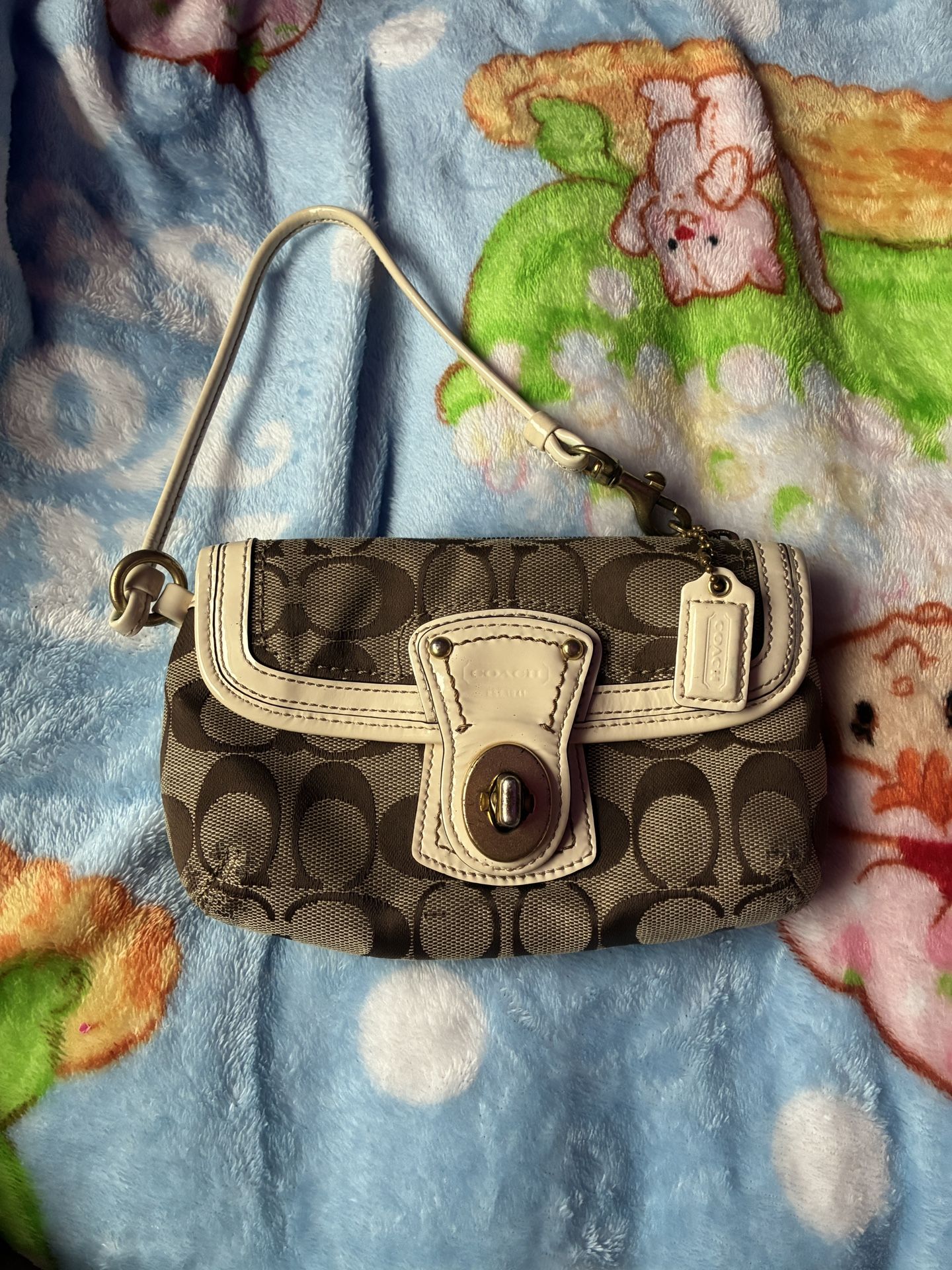 Coach Vintage Wristlet