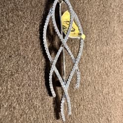 14K White Gold Brooch with .70 cttw Of Diamonds 