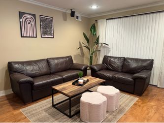 Set of 2 Leather Couches