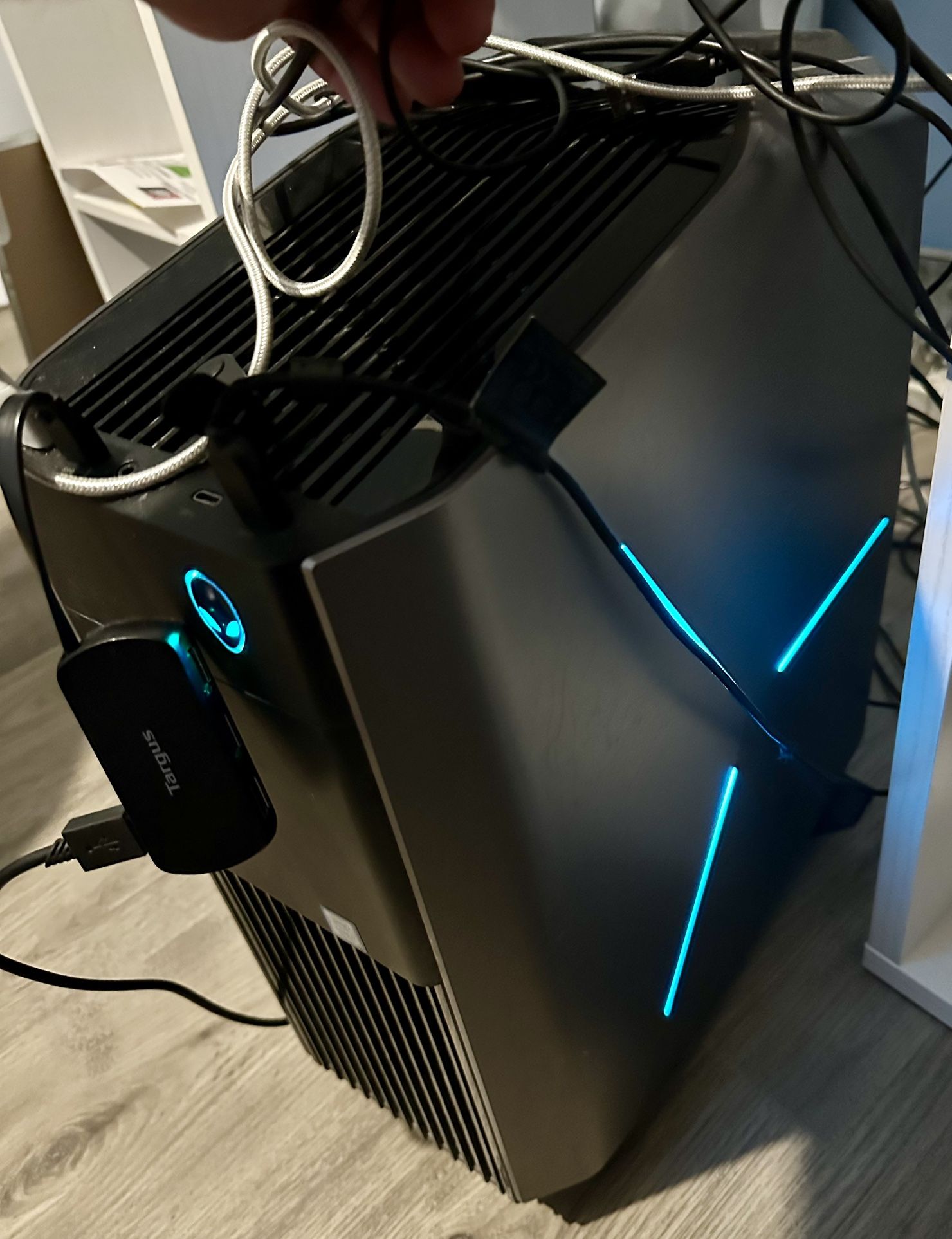 Alienware R8