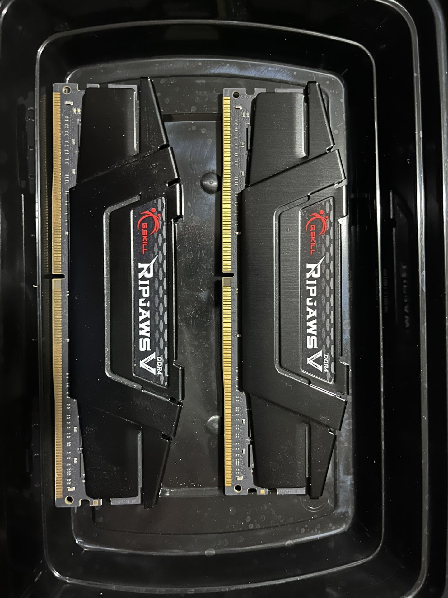 G. Skill Ripjaws 32GB RAM Dual Channel Desktop Memory 2 x 16GB DDR4 3200 CL16