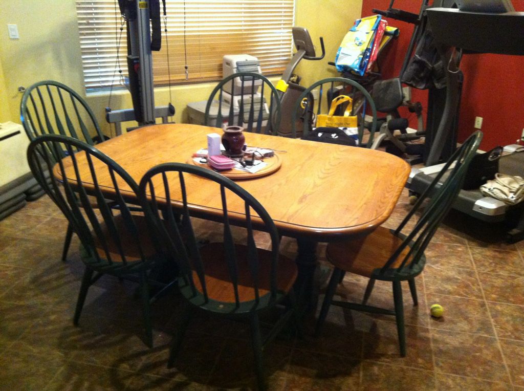 Solid Oak Amish Made Table And Chairs